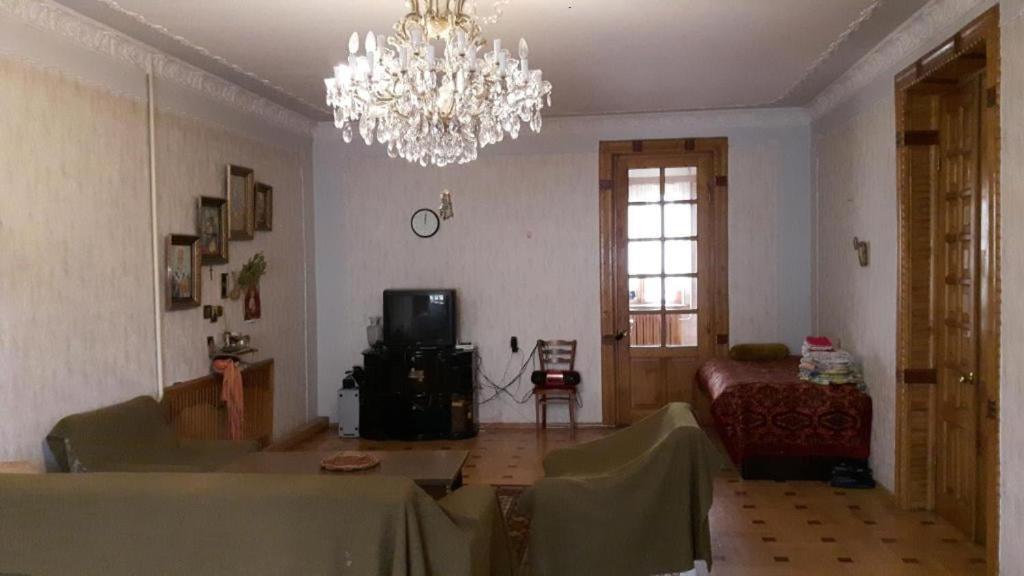 Guli Hotel Gori Exterior photo